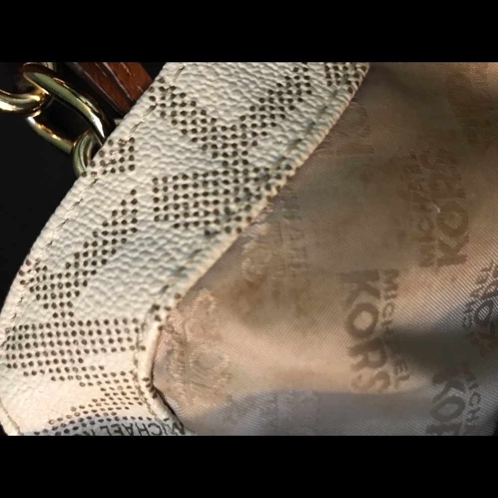 Michael Kors Purse - Picture 4 of 4